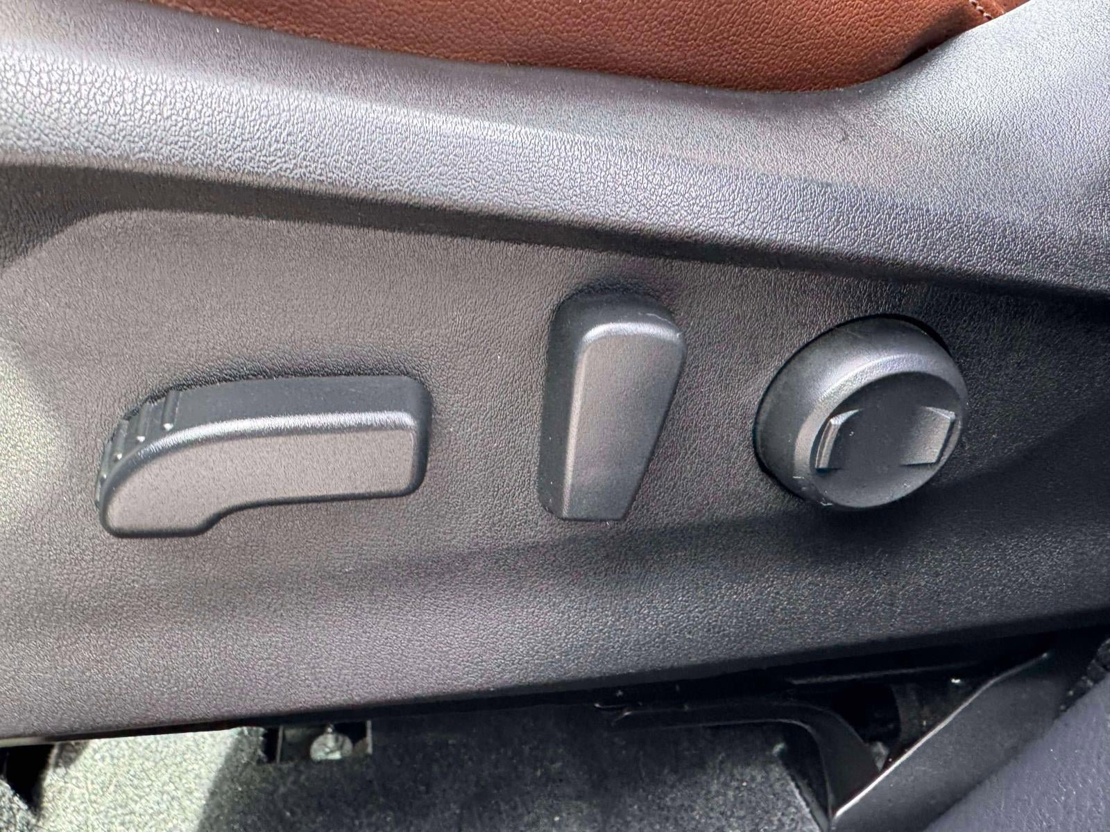 Used 2020 Subaru Forester Touring image 13