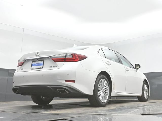 Used 2016 Lexus ES 350 w/ Premium Package w/Wood Trim FWD image 46