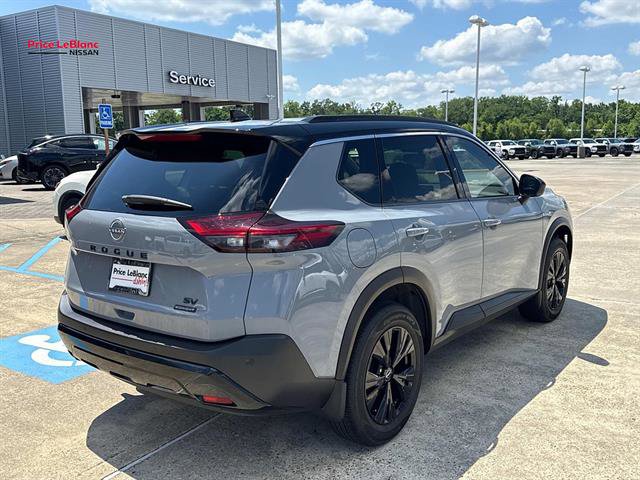 Used 2023 Nissan Rogue SV w/ SV Premium B Package FWD image 7