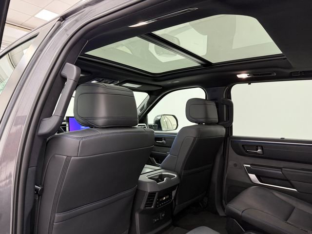 Used 2024 Toyota Sequoia Platinum image 31