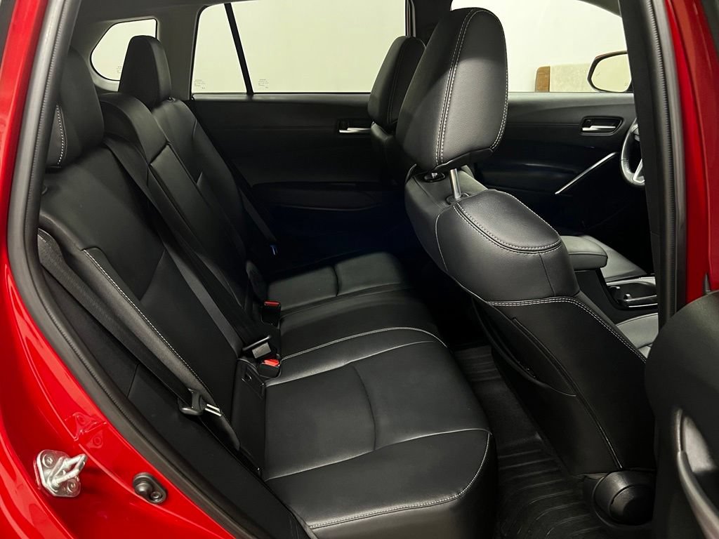 Used 2023 Toyota Corolla Cross XLE AWD/4WD image 35