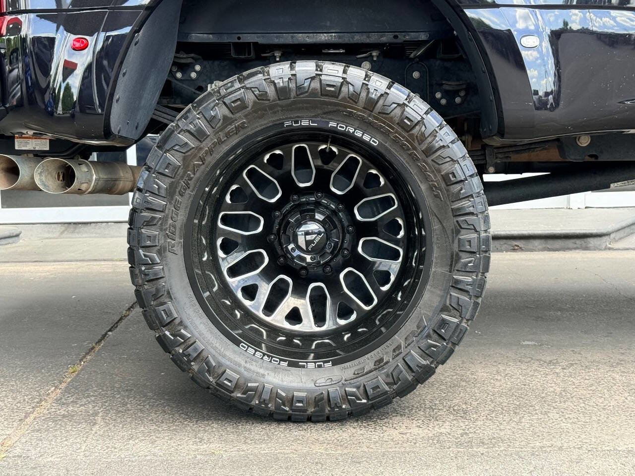 Used 2023 Ford F450 Platinum w/ FX4 Off-Road Package AWD/4WD image 13
