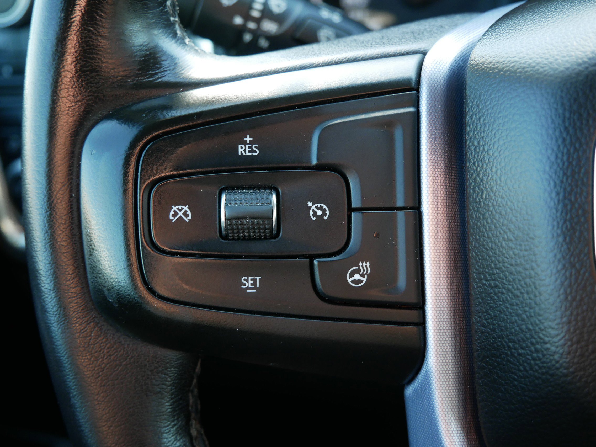 Used 2020 GMC Sierra 1500 SLE w/ SLE Value Package image 21