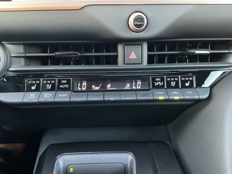 Used 2024 Toyota Crown AWD/4WD image 24