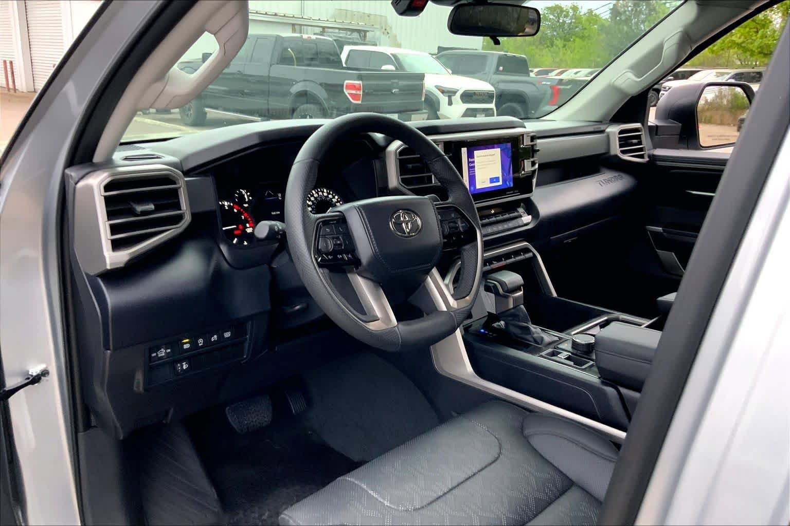 Used 2024 Toyota Tundra SR5 w/ SR5 Premium Package AWD/4WD image 17