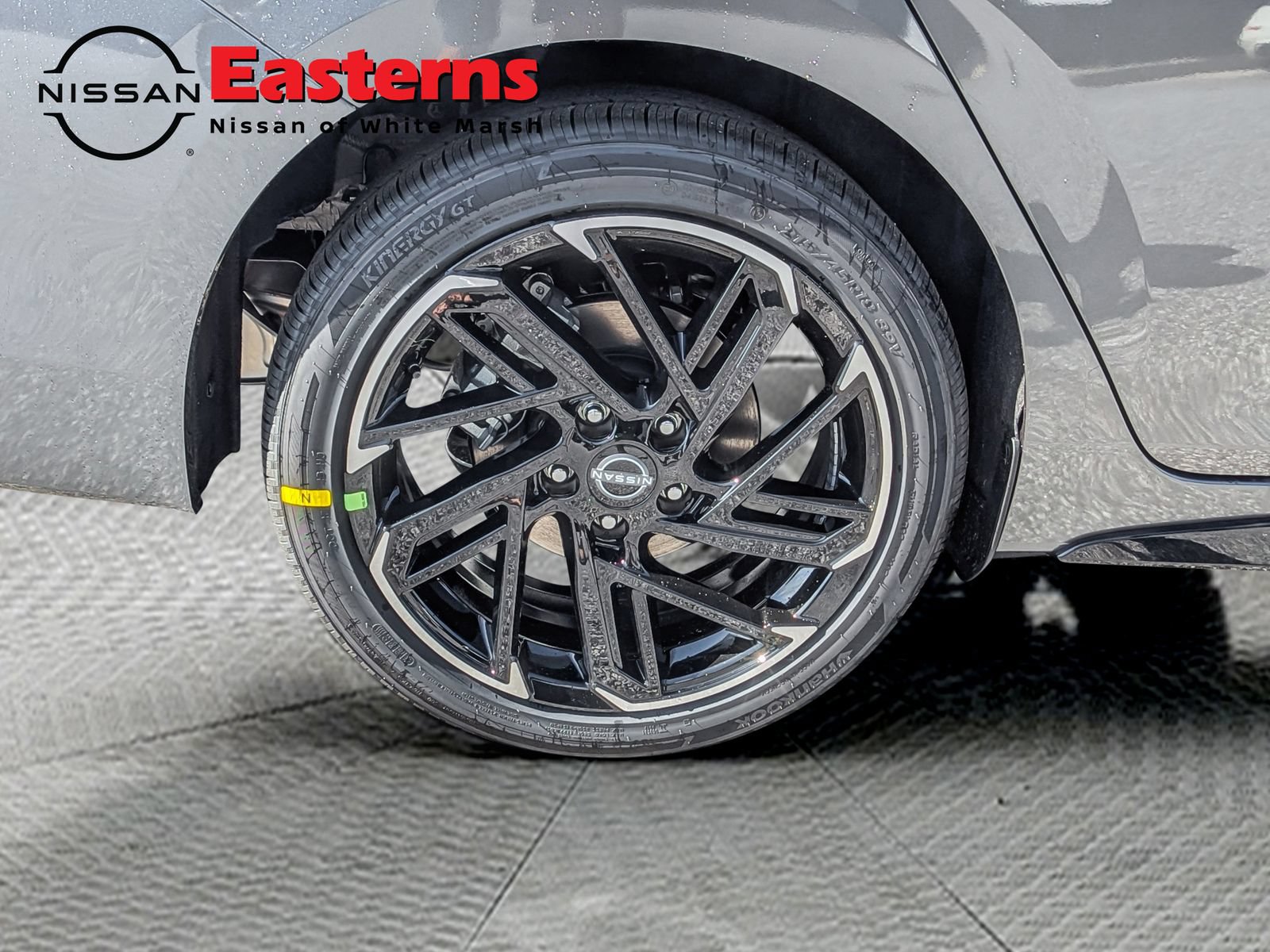 New 2026 Nissan Sentra SR w/ SR Premium Package FWD image 25