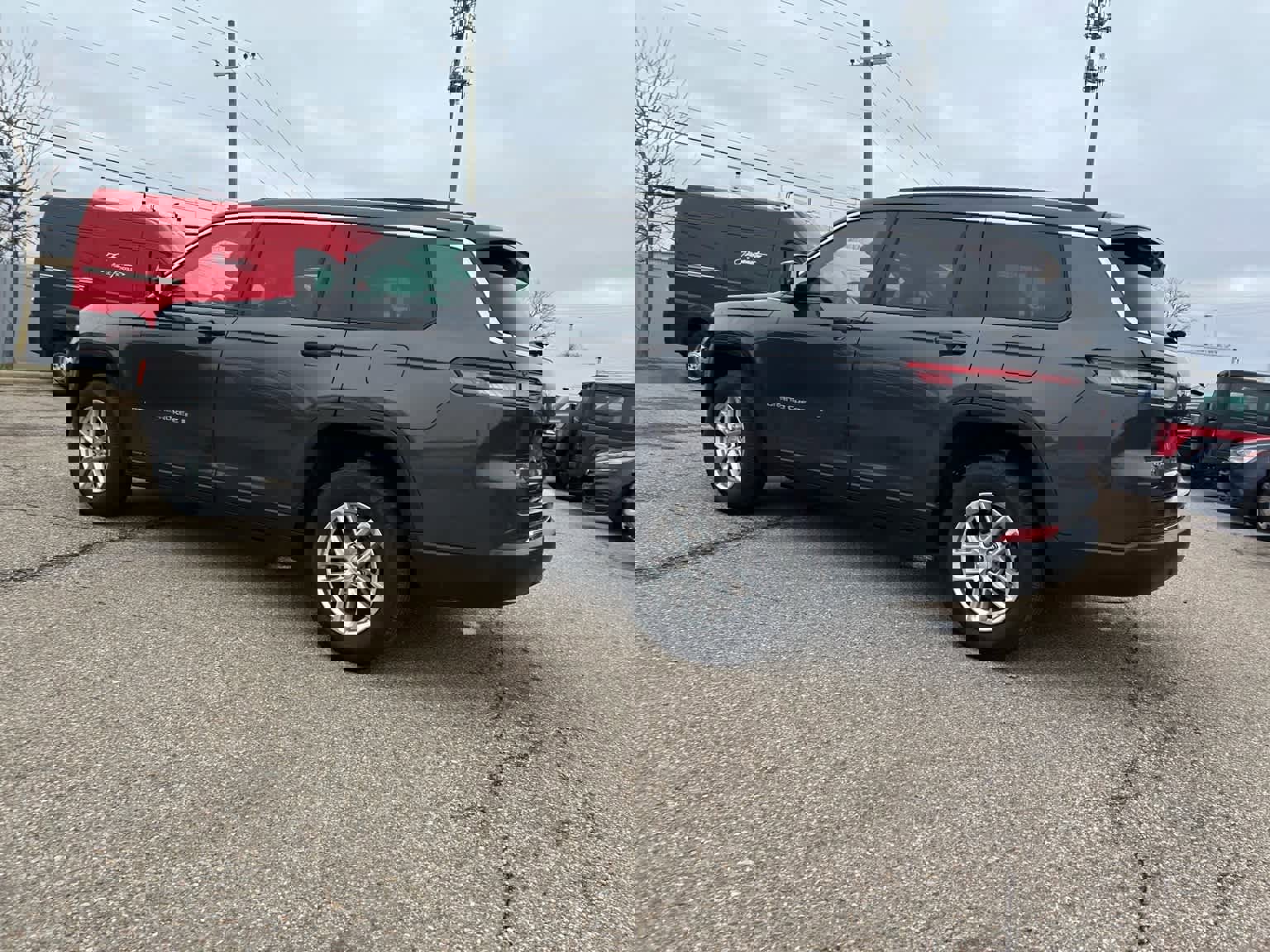 Certified 2024 Jeep Grand Cherokee L Laredo image 23