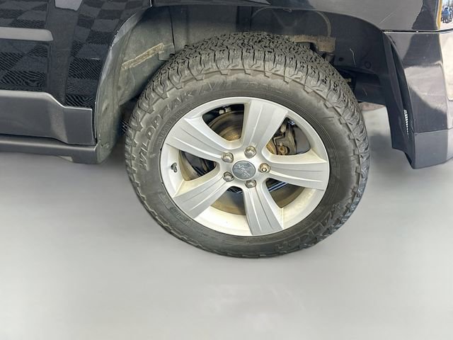 Used 2016 Jeep Patriot Latitude w/ Mopar Trailer Tow Group image 26