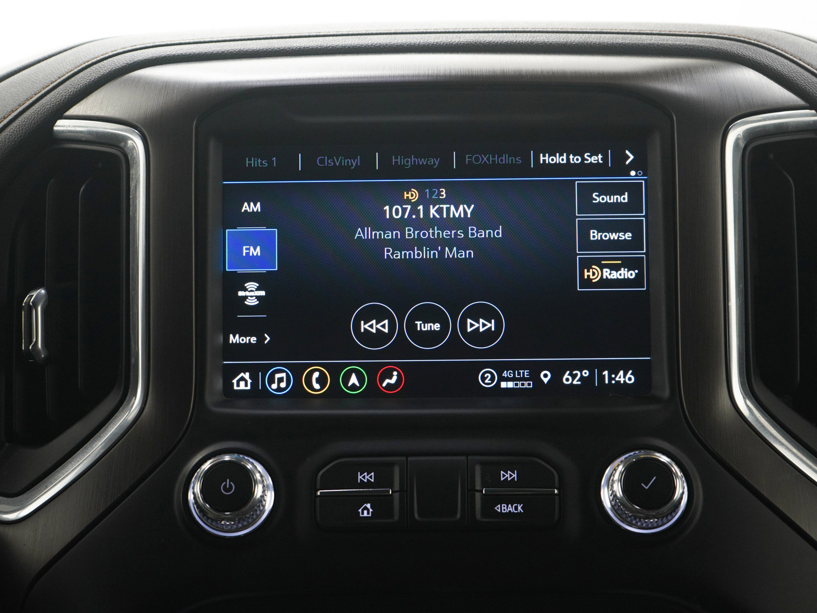 Used 2021 GMC Sierra 2500 AT4 w/ AT4 Preferred Package AWD/4WD image 16