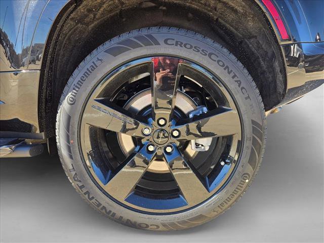 New 2026 Land Rover Defender 110 X-Dynamic SE image 10