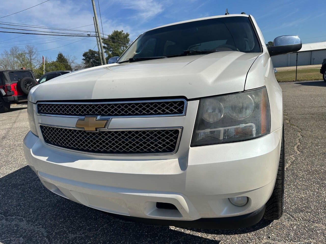 Used 2013 Chevrolet Avalanche LTZ RWD image 10