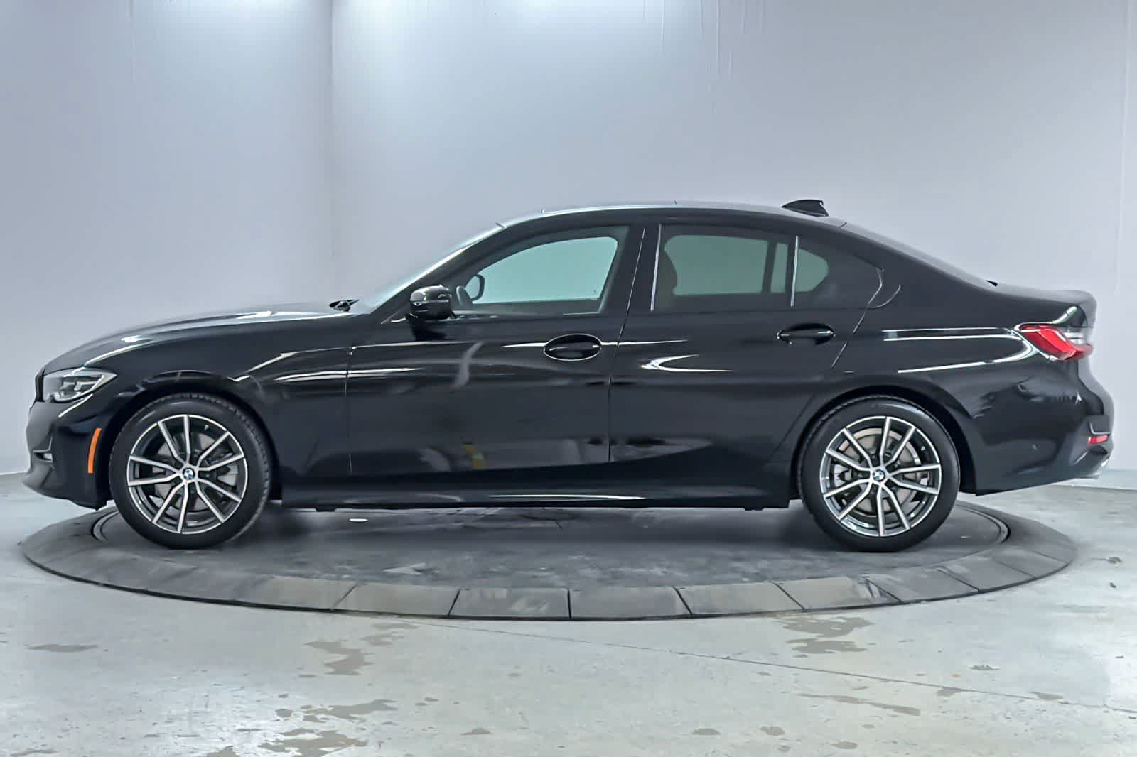 Used 2021 BMW 330i xDrive Sedan AWD/4WD image 5