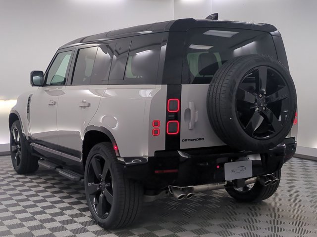 New 2026 Land Rover Defender 110 X-Dynamic SE AWD/4WD image 9