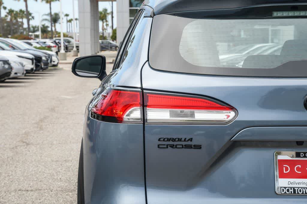 Used 2025 Toyota Corolla Cross AWD Hybrid image 6