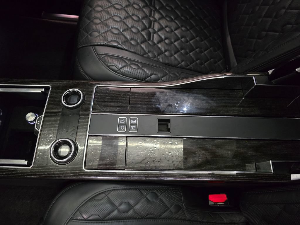 Used 2021 Land Rover Range Rover SV Autobiography Dynamic AWD/4WD image 37