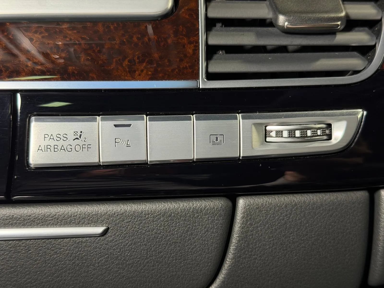Used 2015 Audi A8 L 3.0T w/ Premium Package AWD/4WD image 44