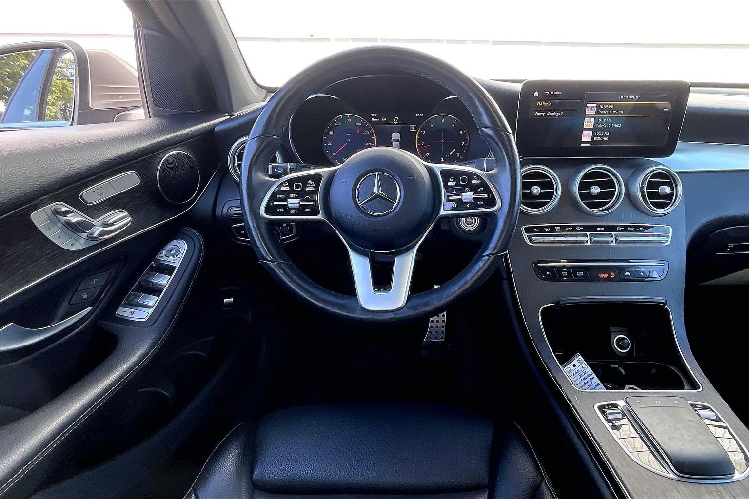 Used 2021 Mercedes-Benz GLC 300 4MATIC image 6