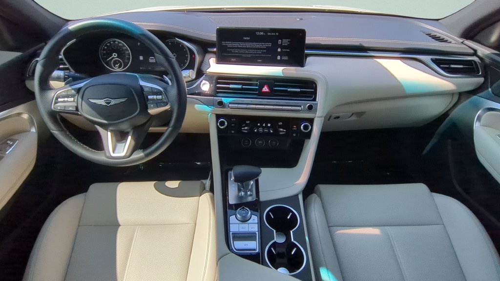 Used 2026 Genesis G70 2.5T RWD image 10
