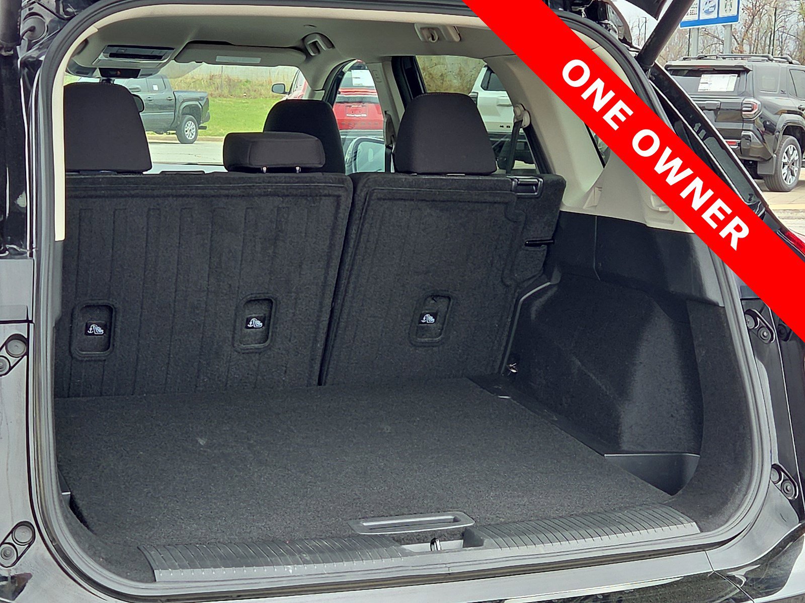 Used 2024 Nissan Rogue SV FWD image 9