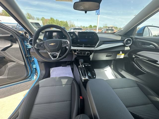 New 2026 Chevrolet Trax LT w/ LT Convenience Package FWD image 20