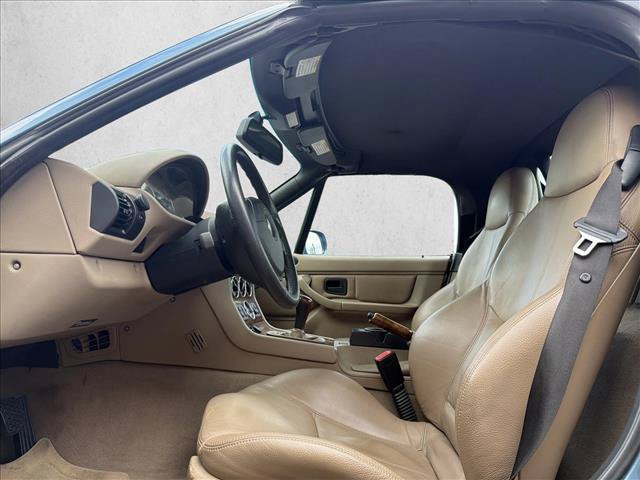 Used 2001 BMW Z3 2.5i RWD image 4
