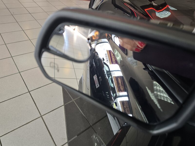 Used 2019 Ford Mustang Premium RWD image 9
