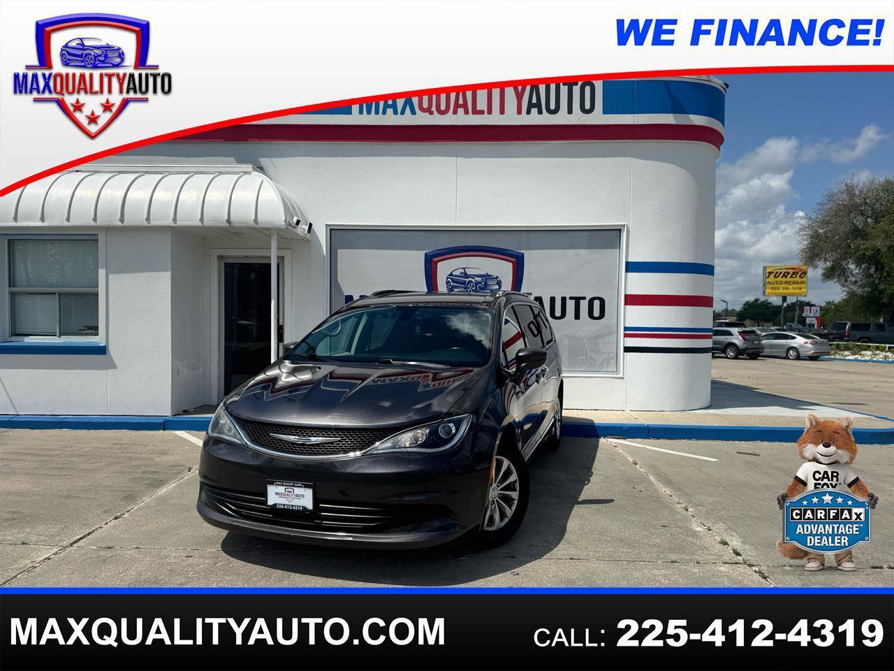 Used 2019 Chrysler Pacifica Touring-L image 1