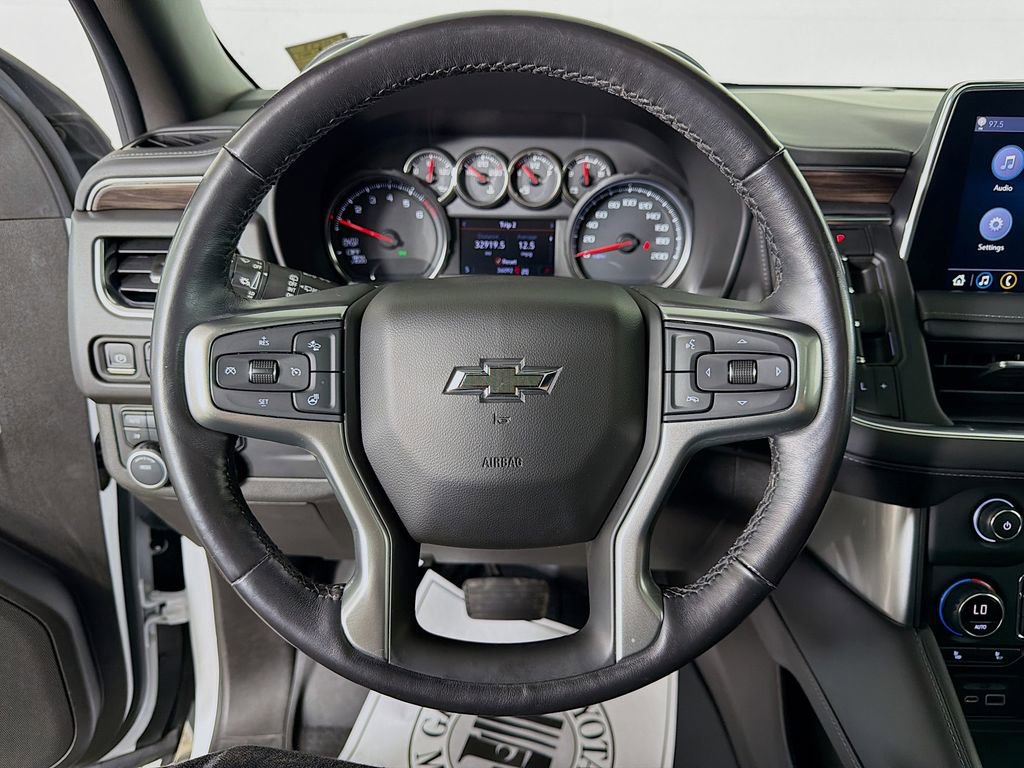 Used 2021 Chevrolet Tahoe Z71 w/ Luxury Package AWD/4WD image 13