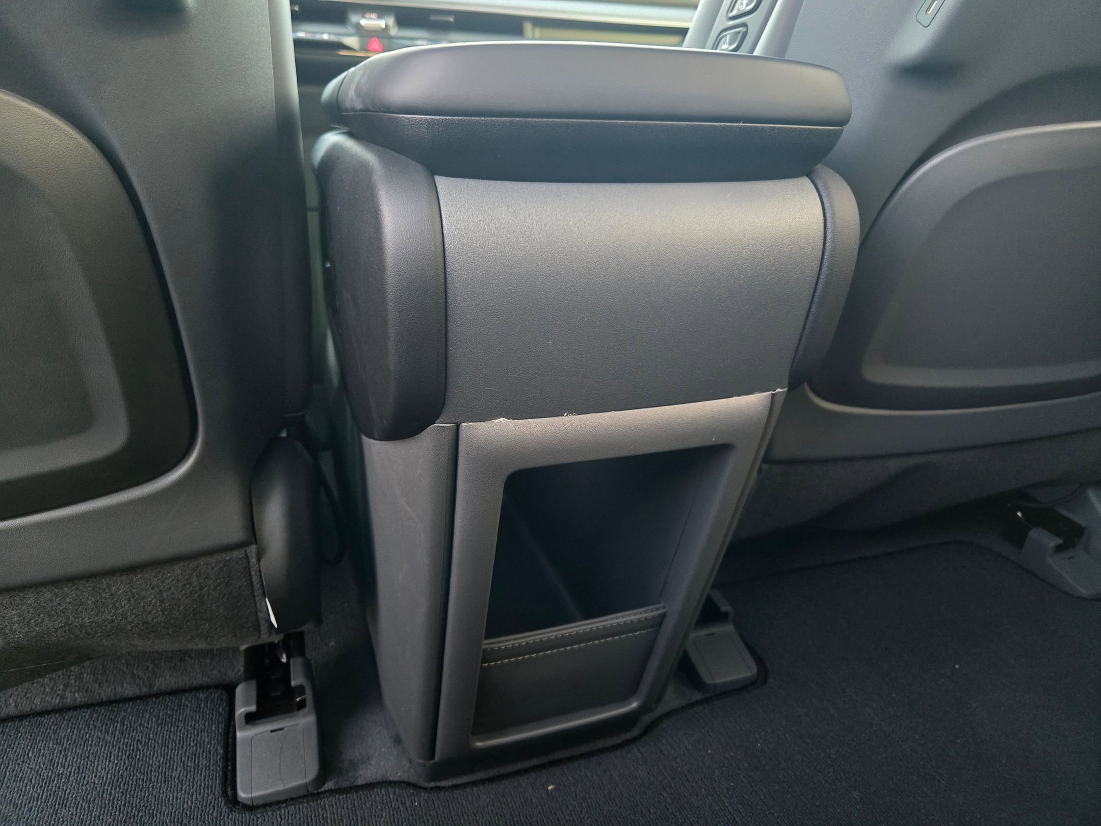 New 2026 Kia EV9 Wind AWD/4WD image 35