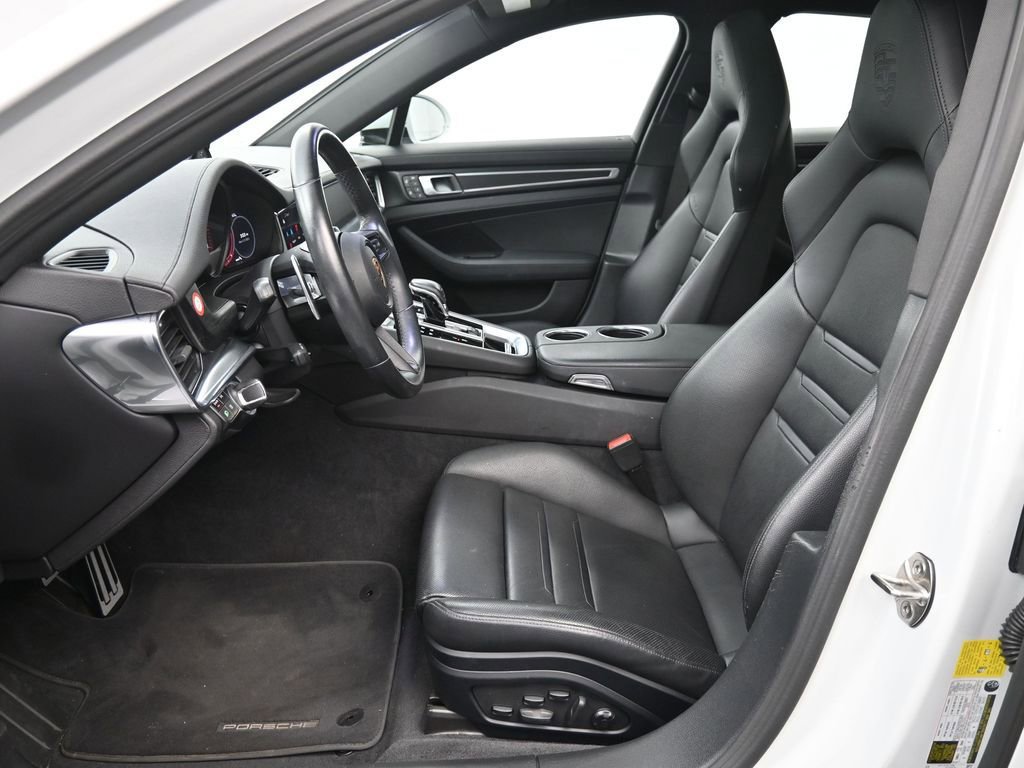 Certified 2023 Porsche Panamera Platinum Edition image 7