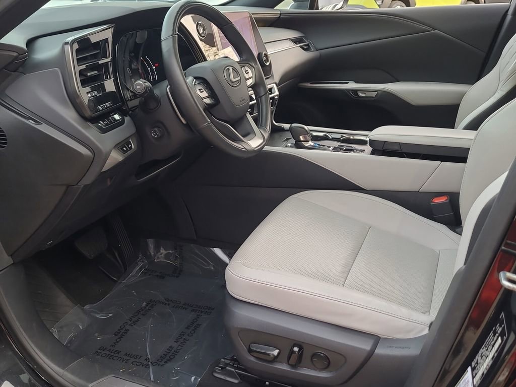 Used 2023 Lexus RX 350 image 11