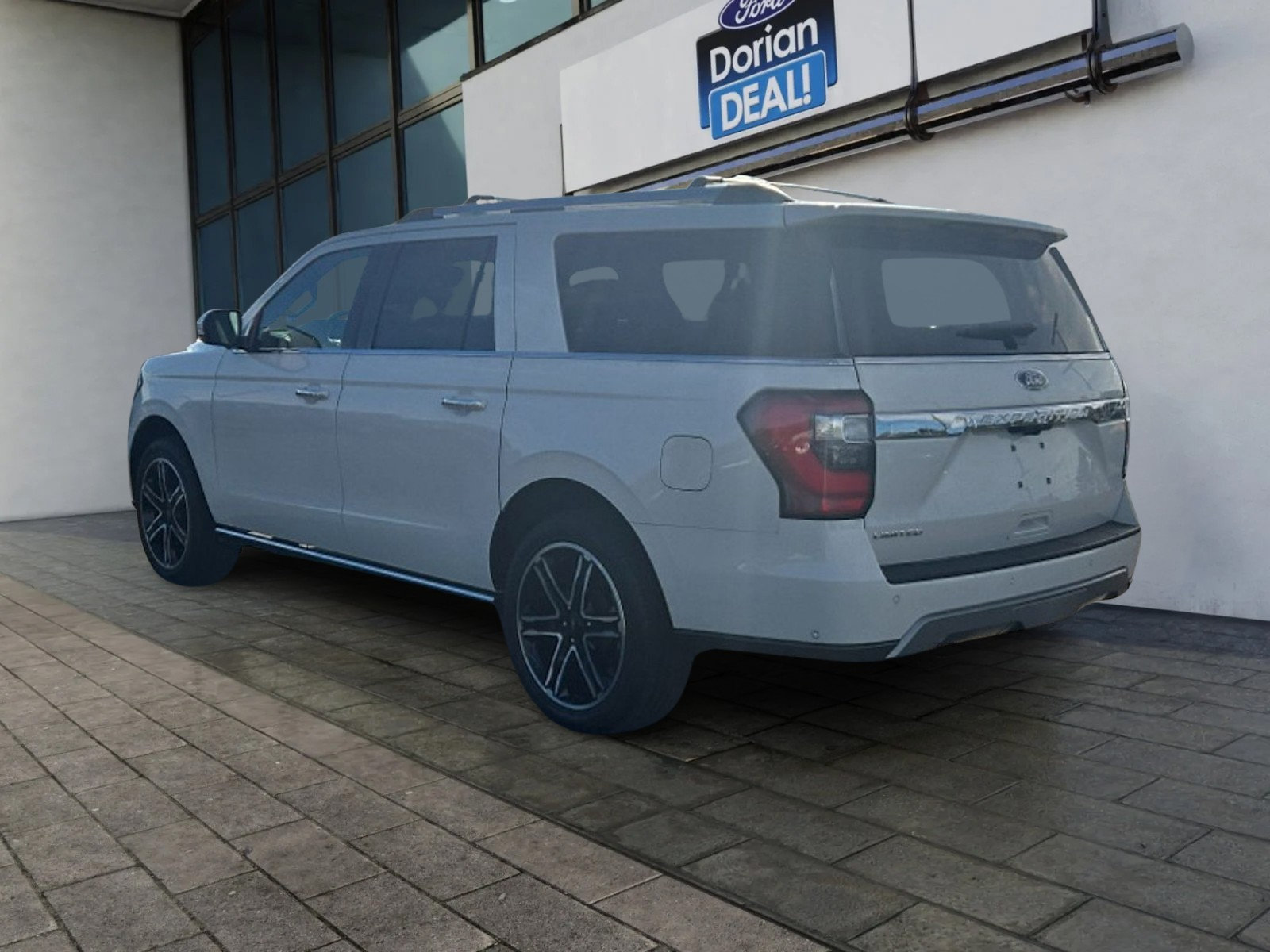 Used 2021 Ford Expedition Max Limited AWD/4WD image 5