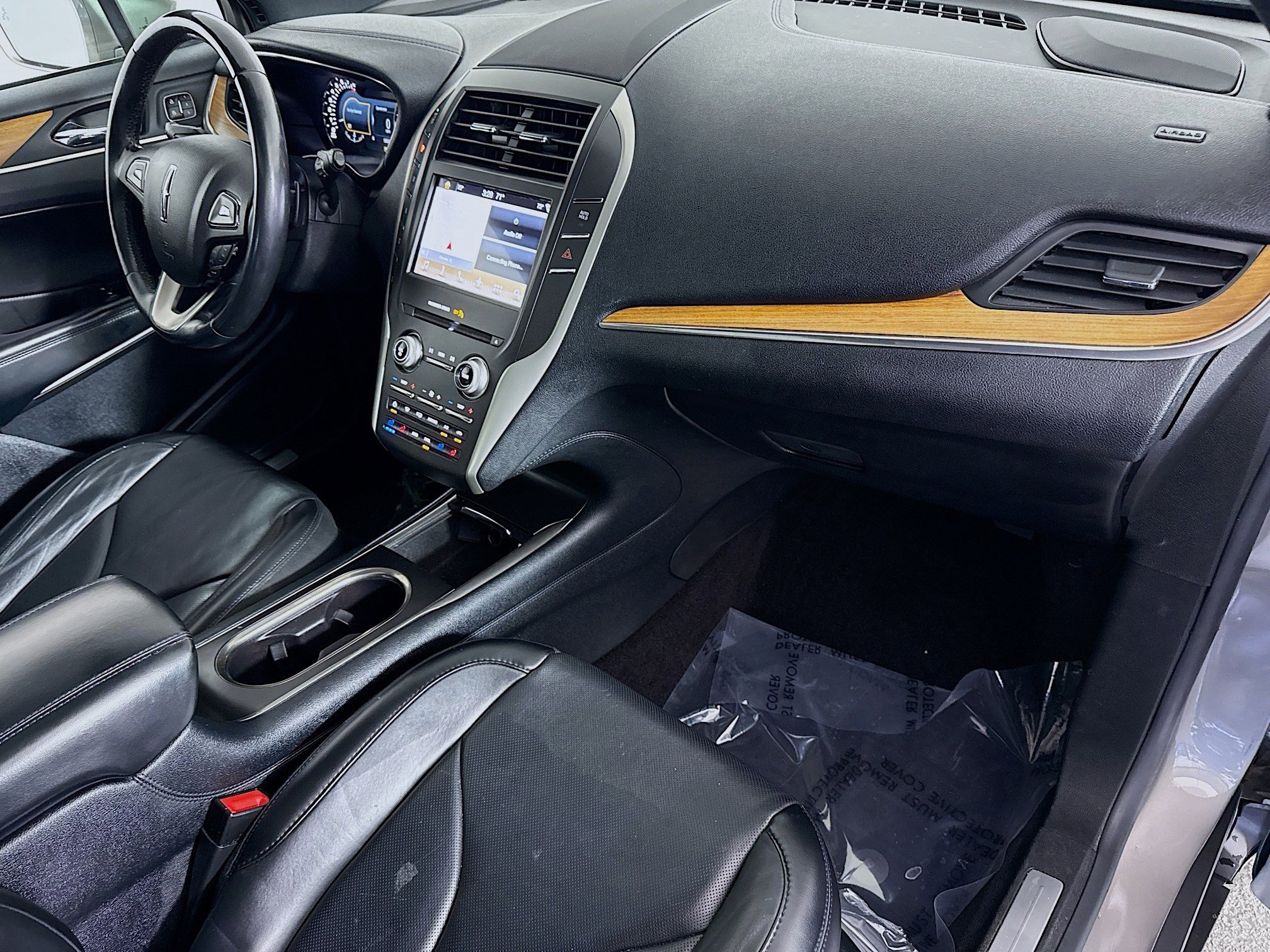 Used 2017 Lincoln MKC Reserve w/ Lincoln MKC Climate Package image 30