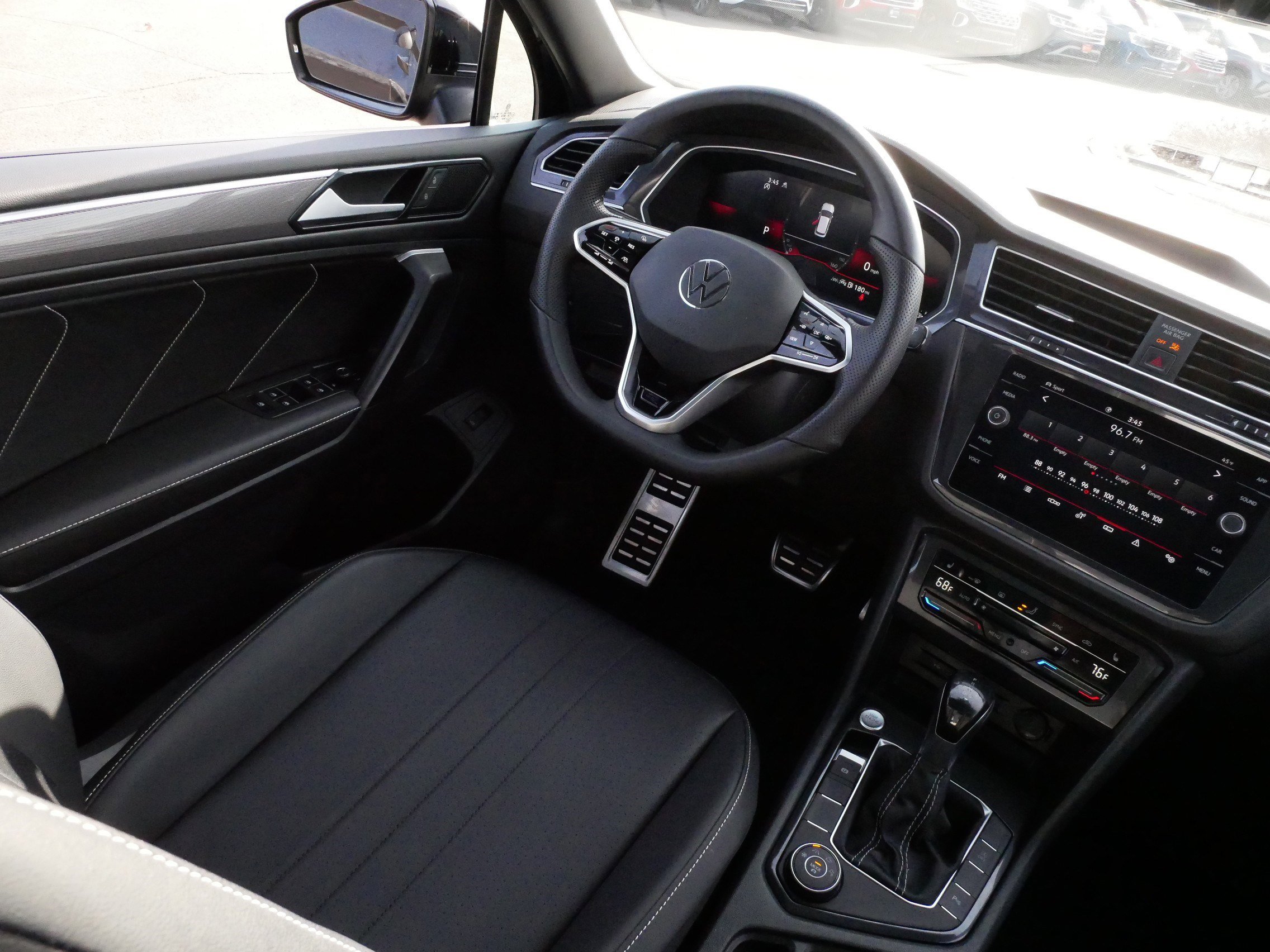 Certified 2024 Volkswagen Tiguan SE R-Line image 9