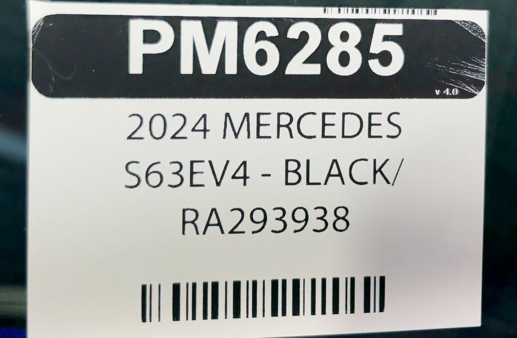 Used 2024 Mercedes-Benz S 63 AMG S w/ Carbon Fiber Exterior Package image 43