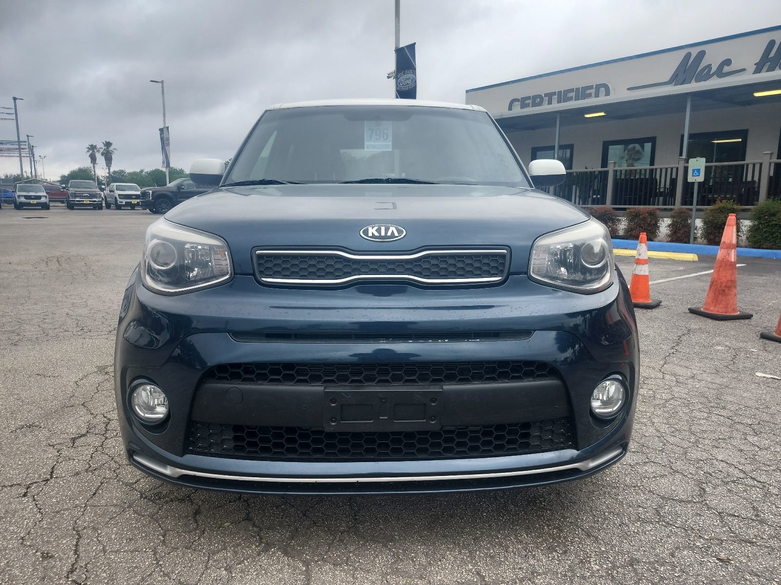 Used 2018 Kia Soul + FWD image 8