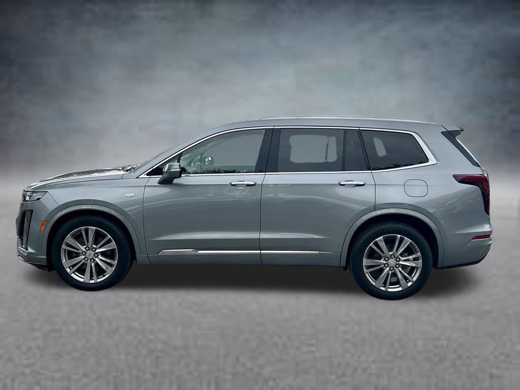 Used 2024 Cadillac XT6 Premium Luxury w/ Technology Package FWD image 9