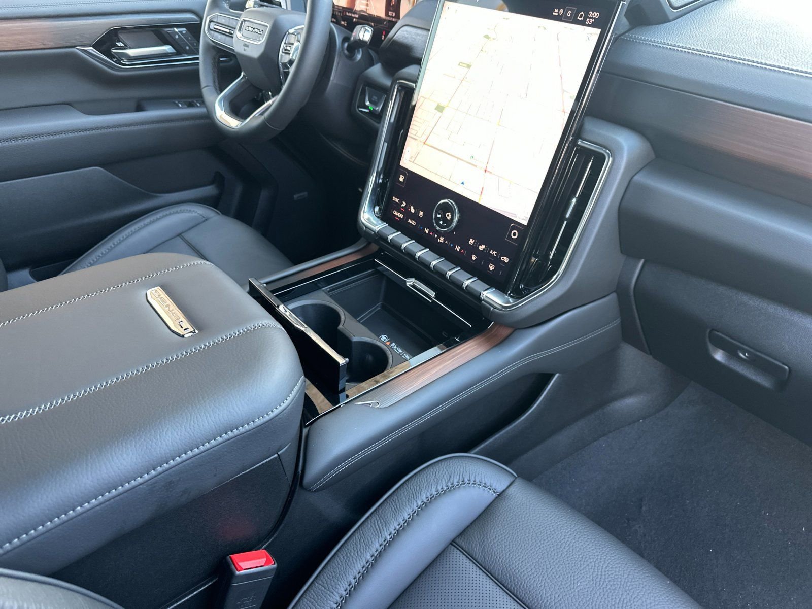 New 2026 GMC Yukon XL Denali AWD/4WD image 17