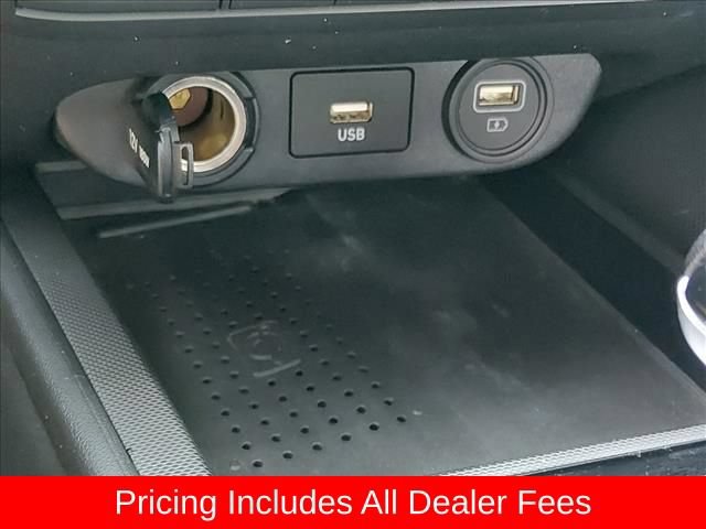 Used 2023 Hyundai Elantra SEL w/ Convenience Package FWD image 21
