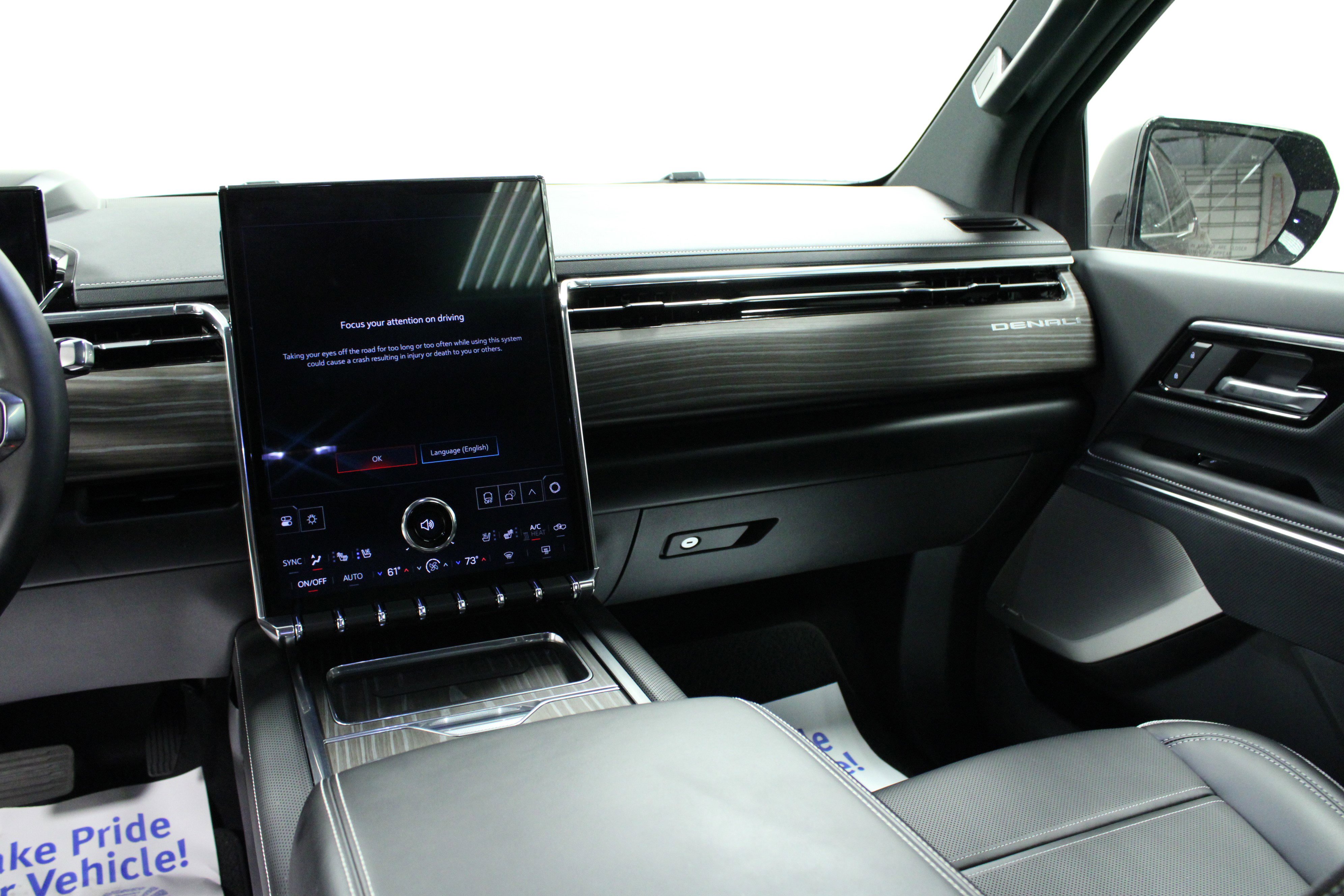 Used 2025 GMC Sierra EV Denali AWD/4WD image 19