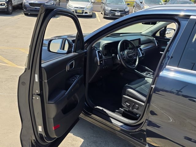 Used 2023 Kia Sorento EX AWD/4WD image 39