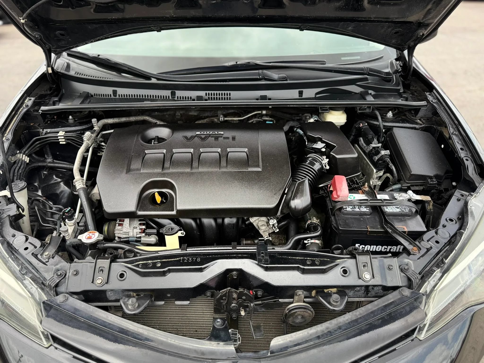 Used 2017 Toyota Corolla LE FWD image 11