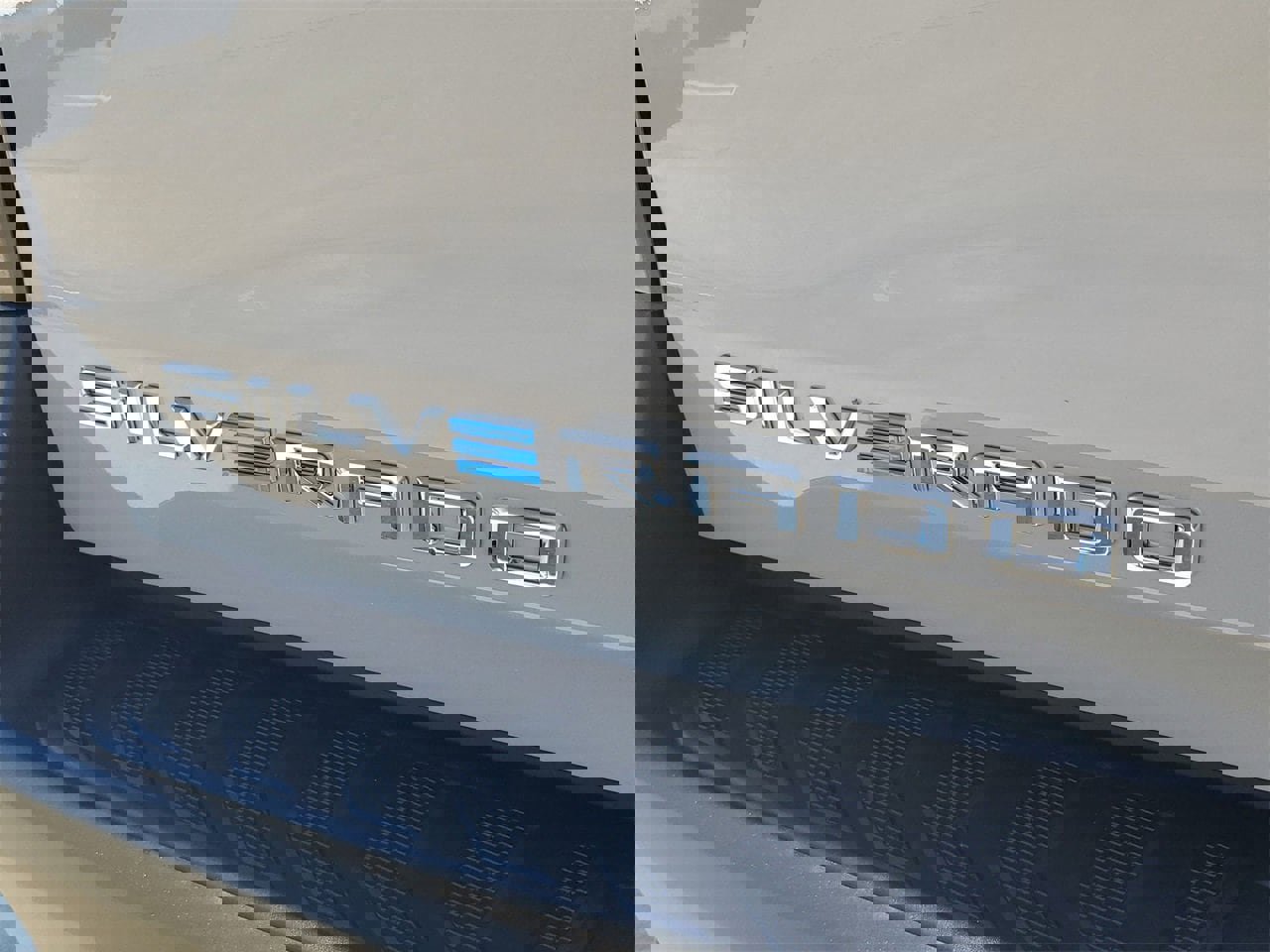 New 2026 Chevrolet Silverado EV LT image 6