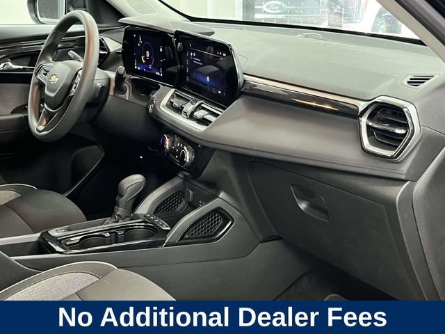 Used 2025 Chevrolet TrailBlazer LT FWD image 25