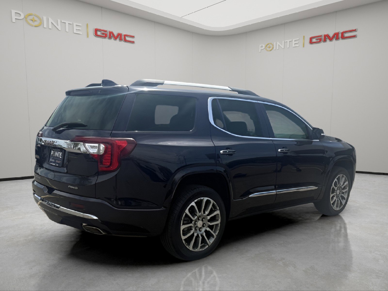 Used 2022 GMC Acadia Denali w/ Denali Technology Package image 5