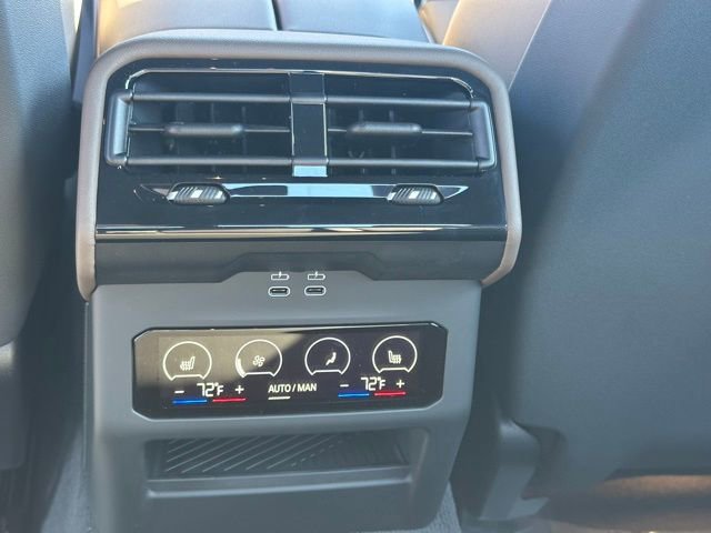 New 2026 BMW 530i xDrive w/ Premium Package image 34