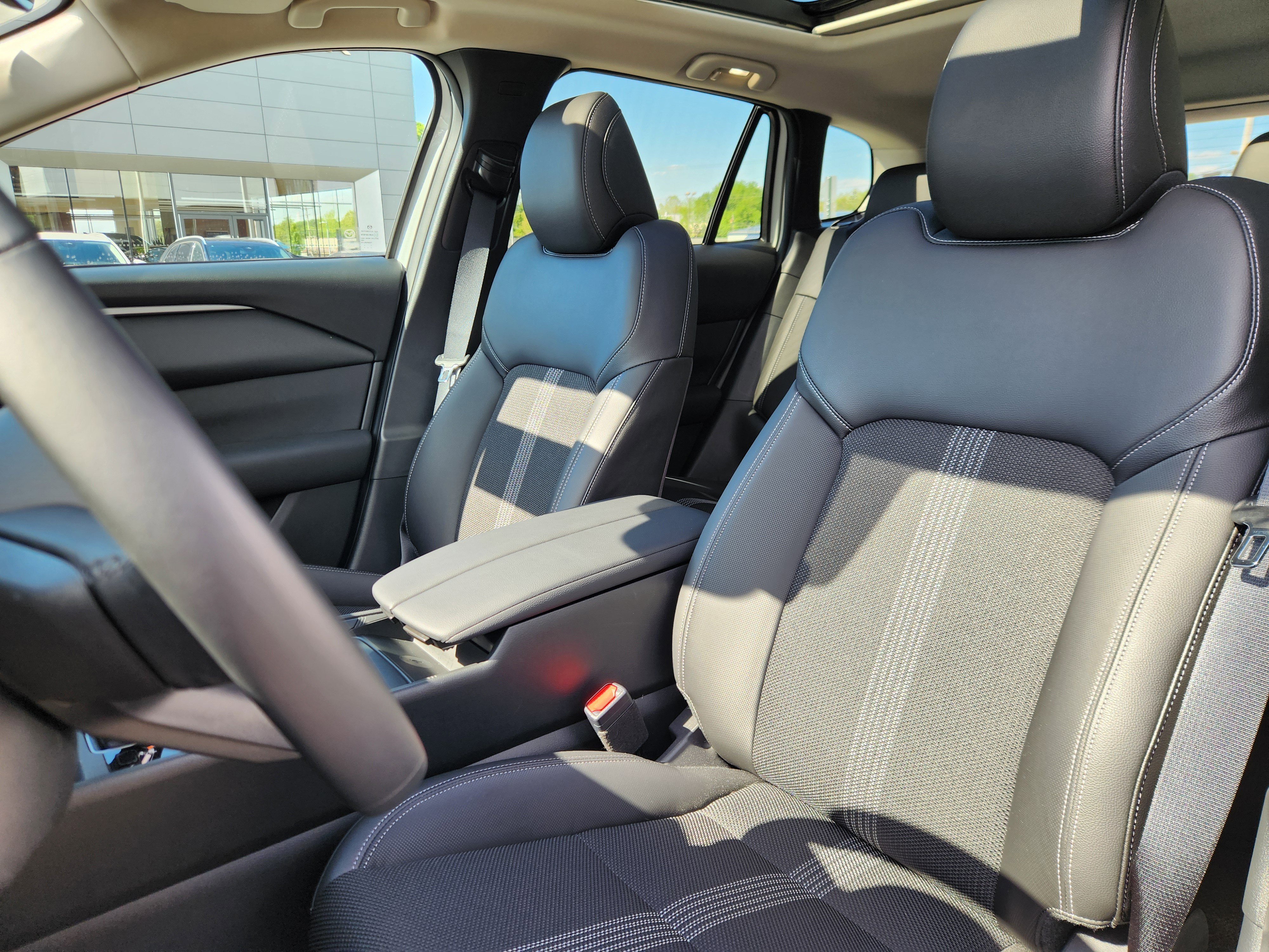 Certified 2025 MAZDA CX-50 AWD 2.5 S w/ Premium Package image 7