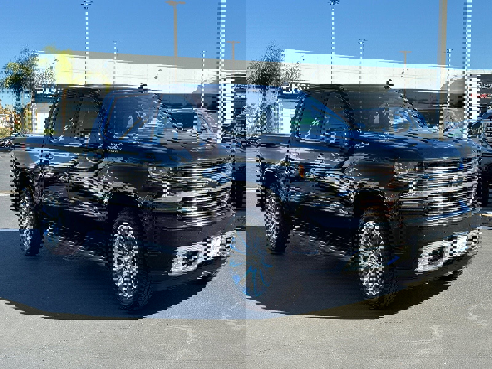 Certified 2021 Chevrolet Silverado 1500 High Country w/ Technology Package image 4