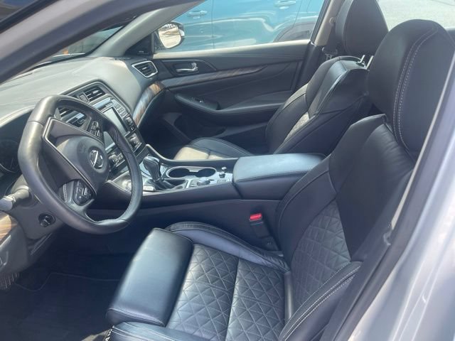 Used 2017 Nissan Maxima Platinum FWD image 3