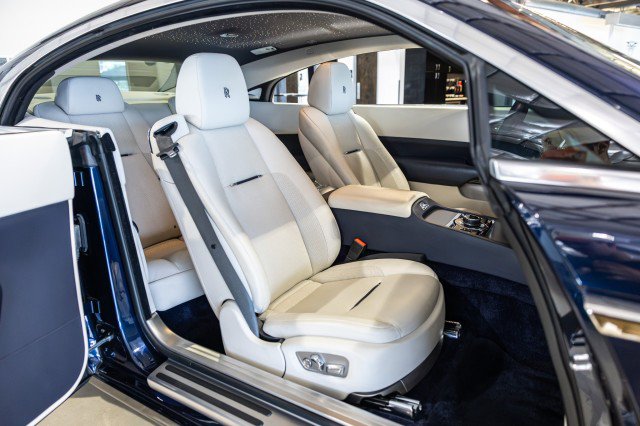 Used 2017 Rolls-Royce Wraith RWD image 56